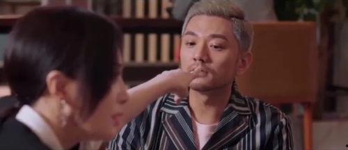 娱乐圈吃瓜王座图片,揭秘明星幕后风云